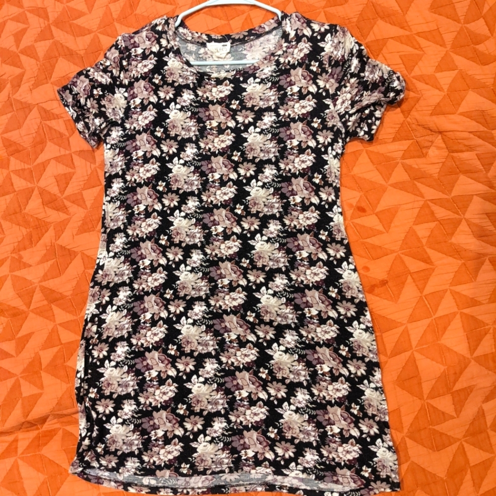 Black floral T-shirt dress